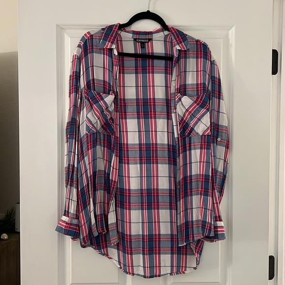 Women’s Express Plaid Button-Up - Picture 1 of 8